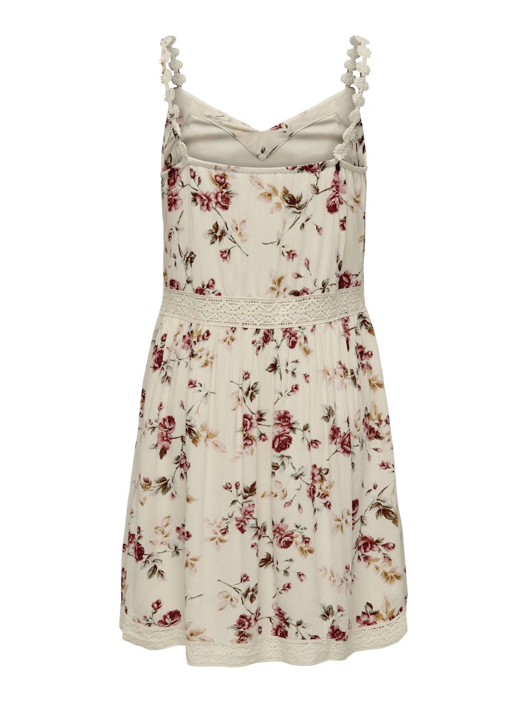 ONLY_SpringSummer2023_3362359_15177478_2.jpg