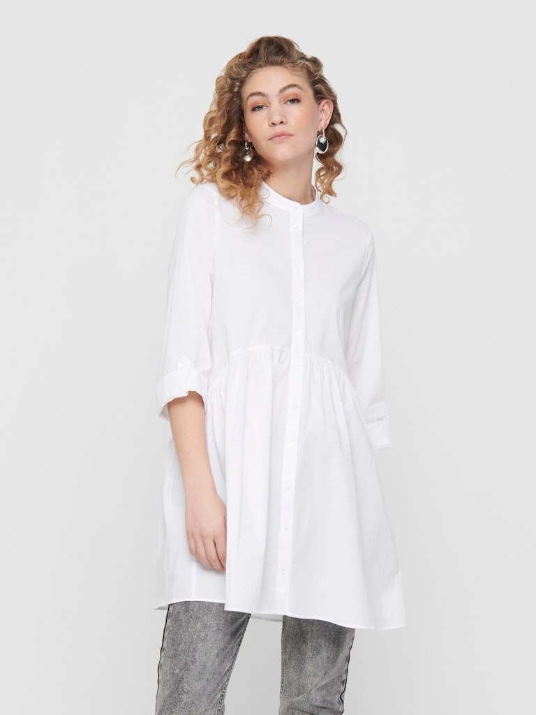 ONLY_SpringSummer2022_3339328_15198076_3.jpg