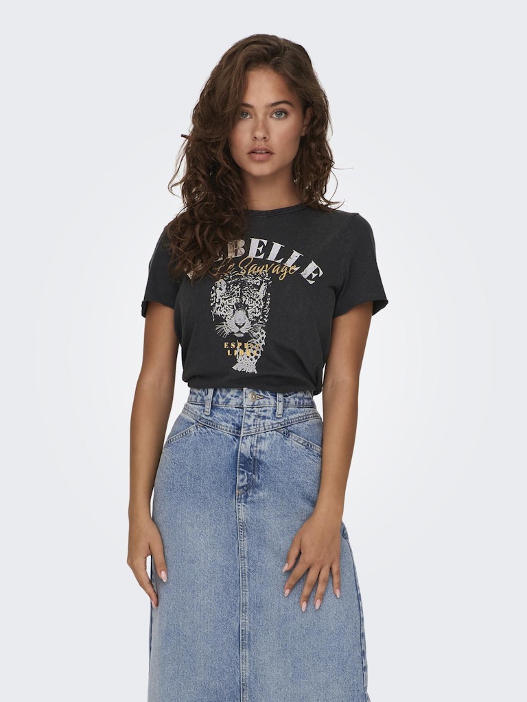ONLY_SpringSummer2023_4355468_15215721_3.jpg
