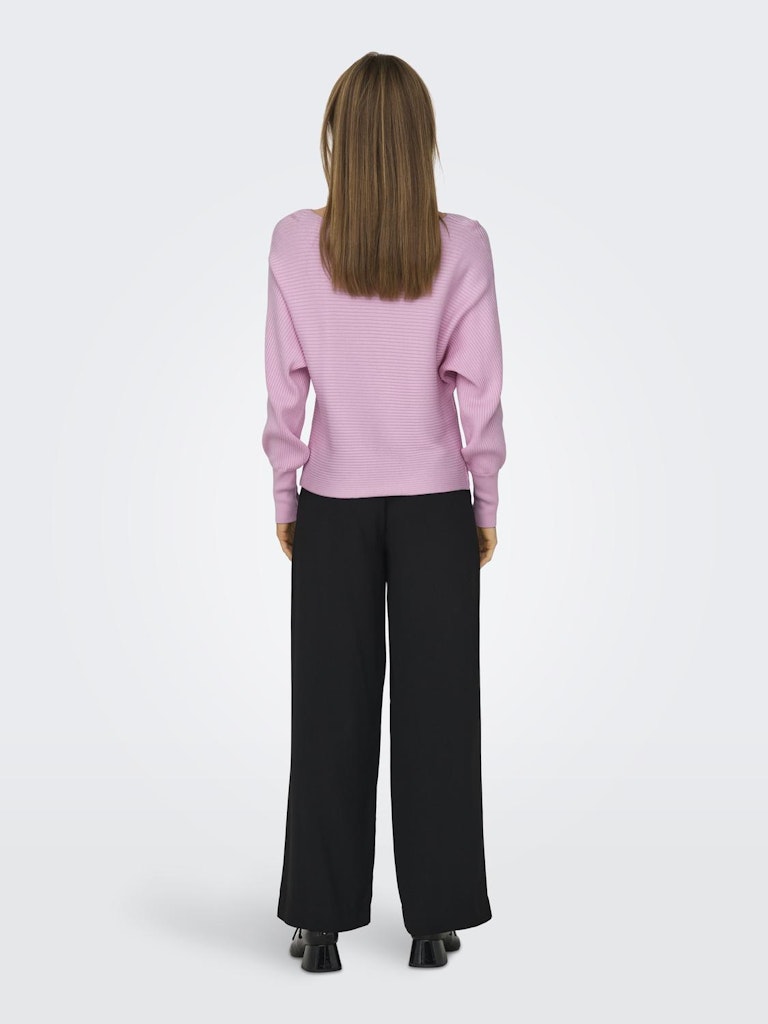 ONLY_FallWinter2022_4394478_15226298_3.jpg