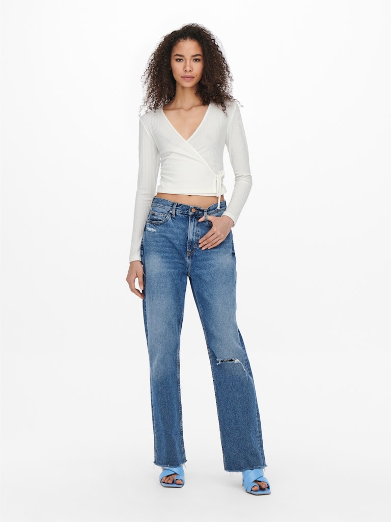 ONLY_SpringSummer2022_3823477_15241065_3.jpg