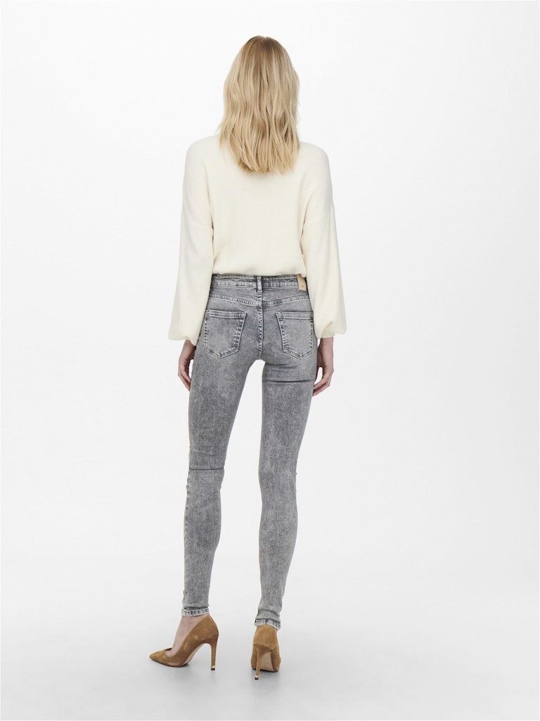 ONLY_SpringSummer2023_light-grey-denim_15245366_3.jpg