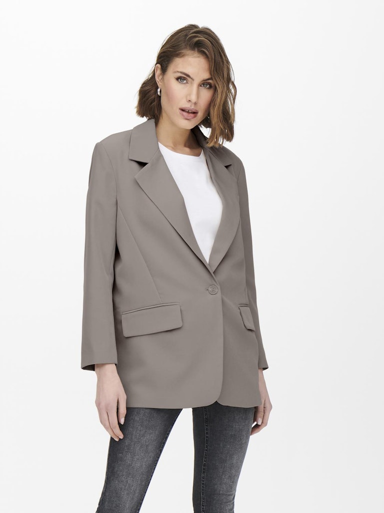 ONLY_FallWinter2021_3978389_15245698_3.jpg