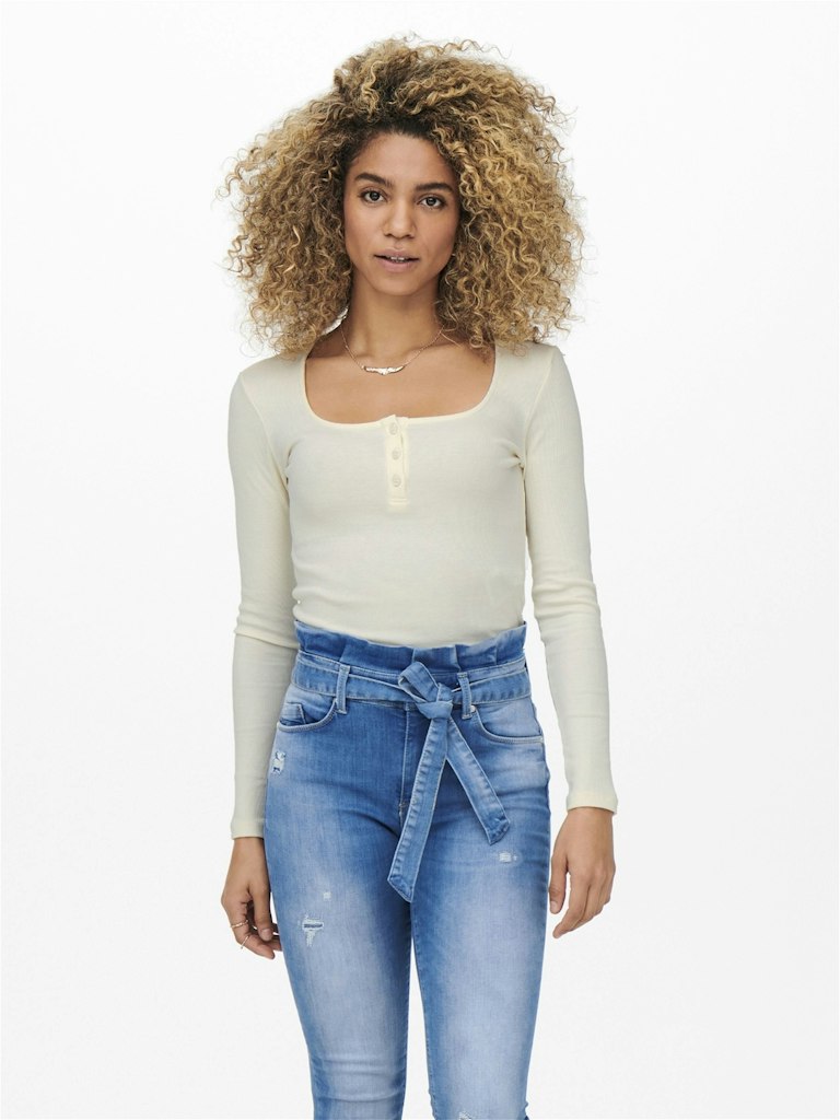 ONLY_SpringSummer2023_cloud-dancer_15251521_3.jpg