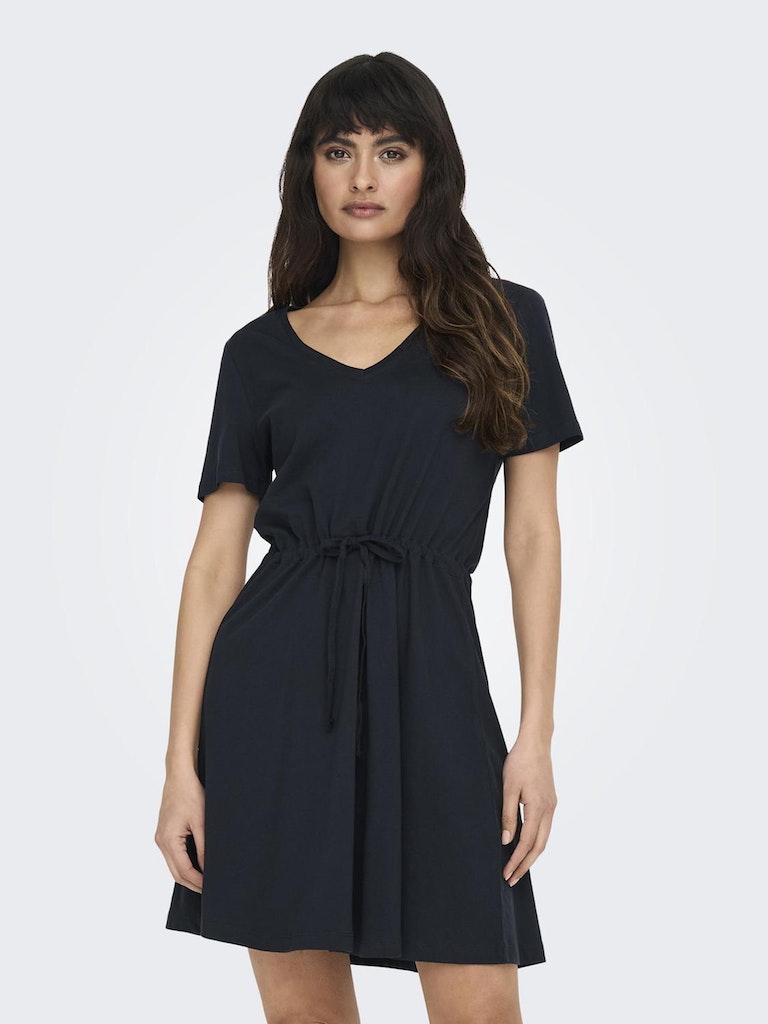 ONLY_SpringSummer2023_night-sky_15286935_3.jpg