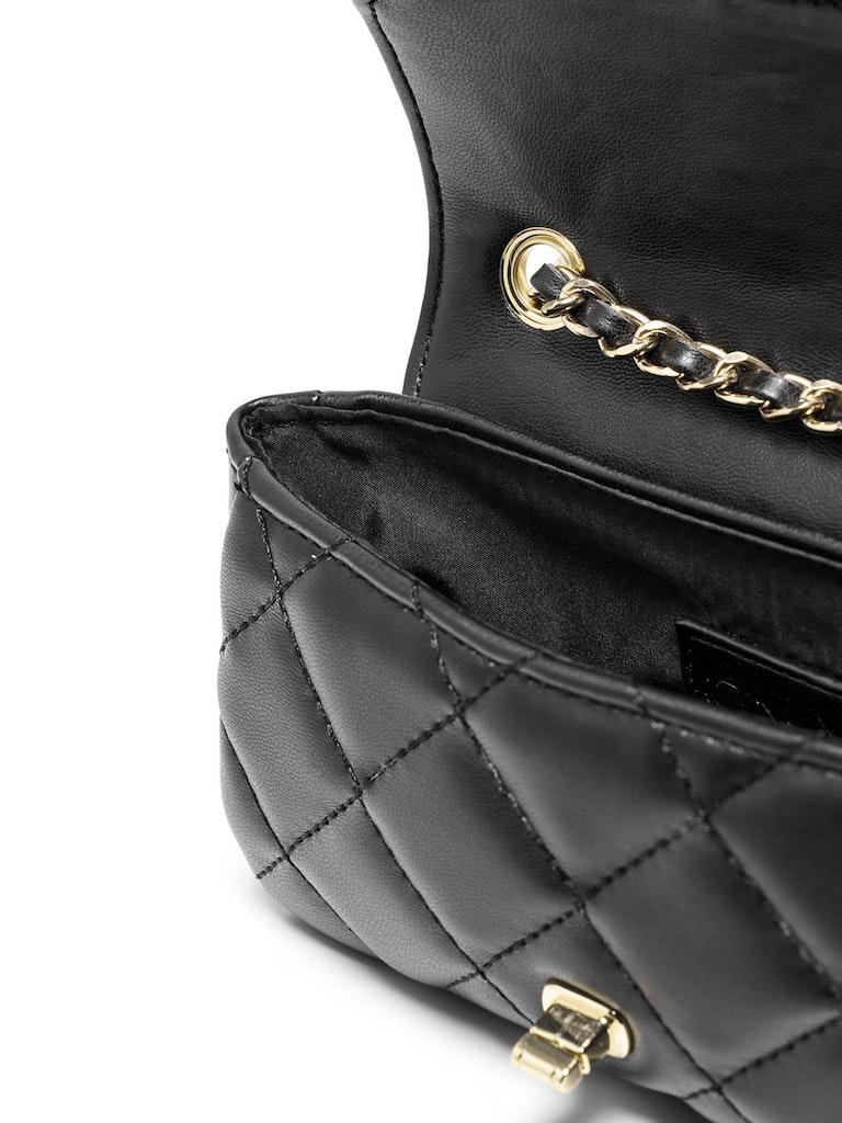 ONLY_FallWinter2023_black_15308287_3.jpg