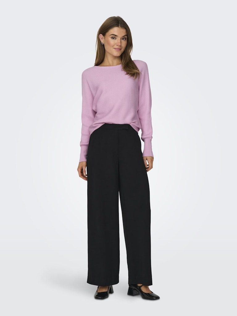 ONLY_FallWinter2022_4394478_15226298_4.jpg