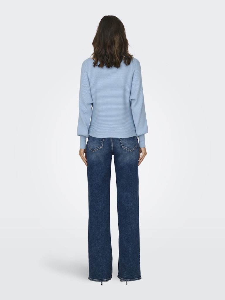 ONLY_FallWinter2022_4394476_15226298_4.jpg