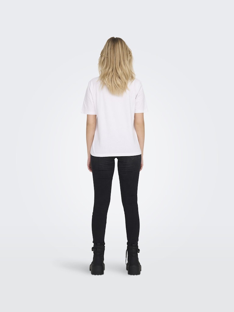 ONLY_Noos2023_white_15270390_4.jpg