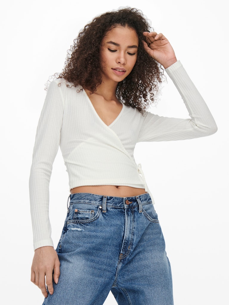 ONLY_SpringSummer2022_3823477_15241065_5.jpg