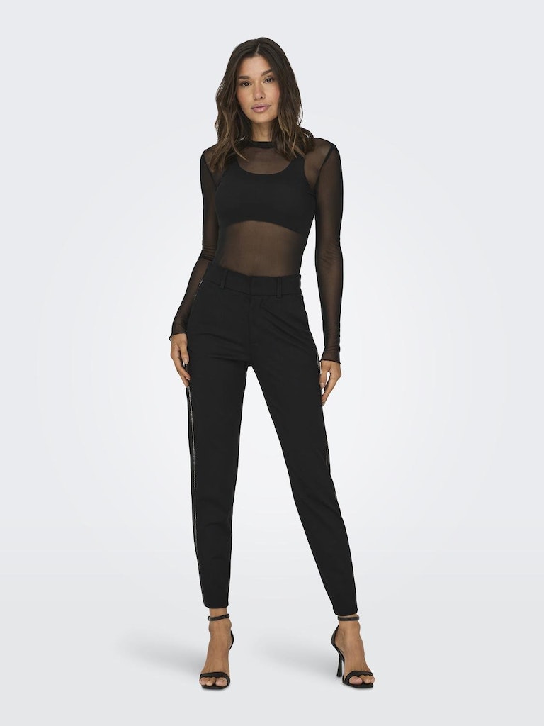 ONLY_Autumnwinter_4373794_15310226_5.jpg