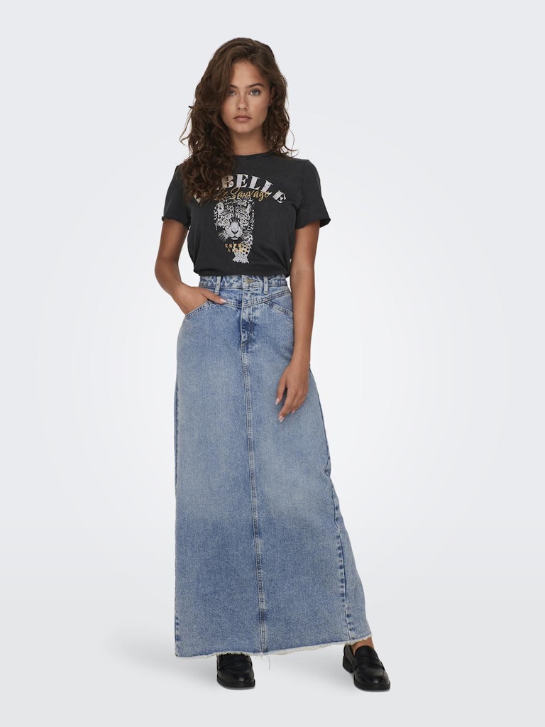 ONLY_SpringSummer2023_4355468_15215721_6.jpg