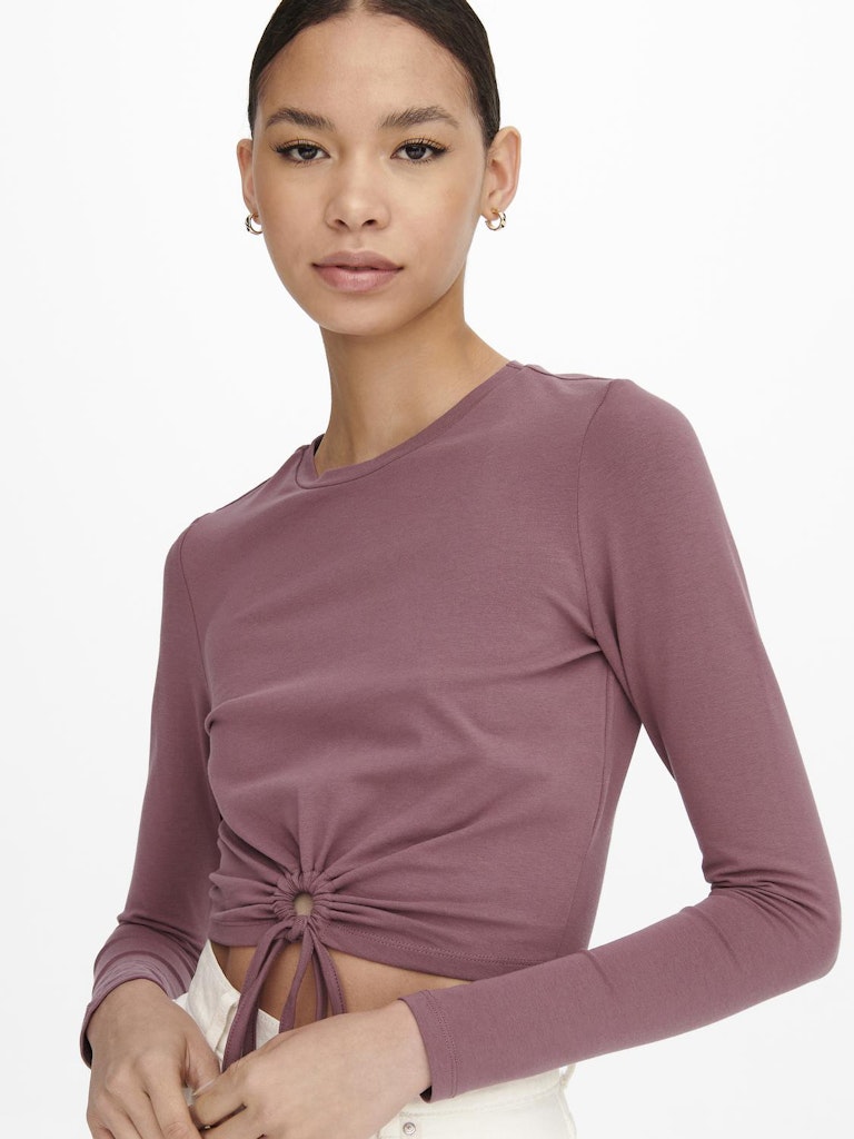 ONLY_SpringSummer2022_4069032_15277628_7.jpg