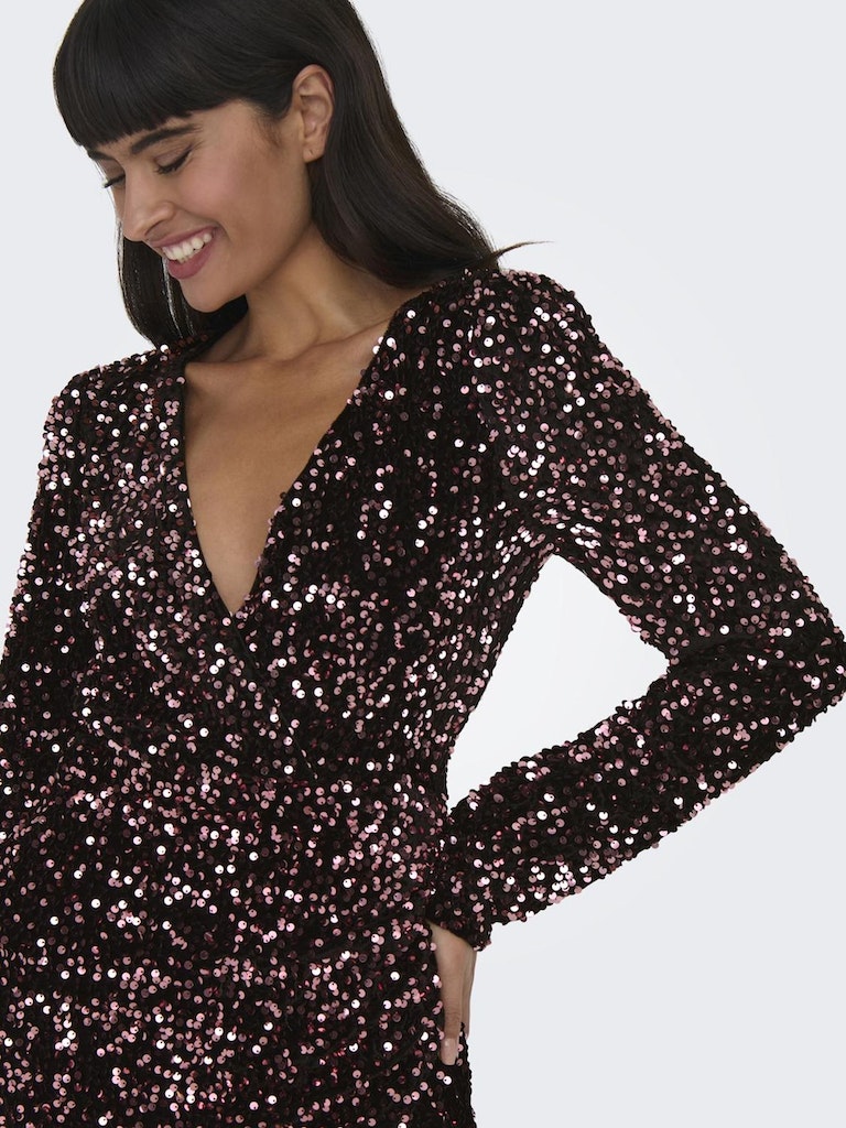 ONLY_FallWinter2023_black_15308508_7.jpg