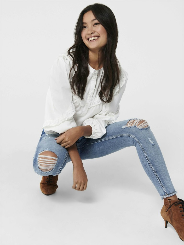 ONLY_FallWinter2023_light-blue-denim_15223417_8.jpg