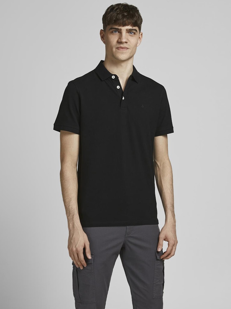 JACK&JONES_SpringSummer2018_3629757_12136668_2.jpg