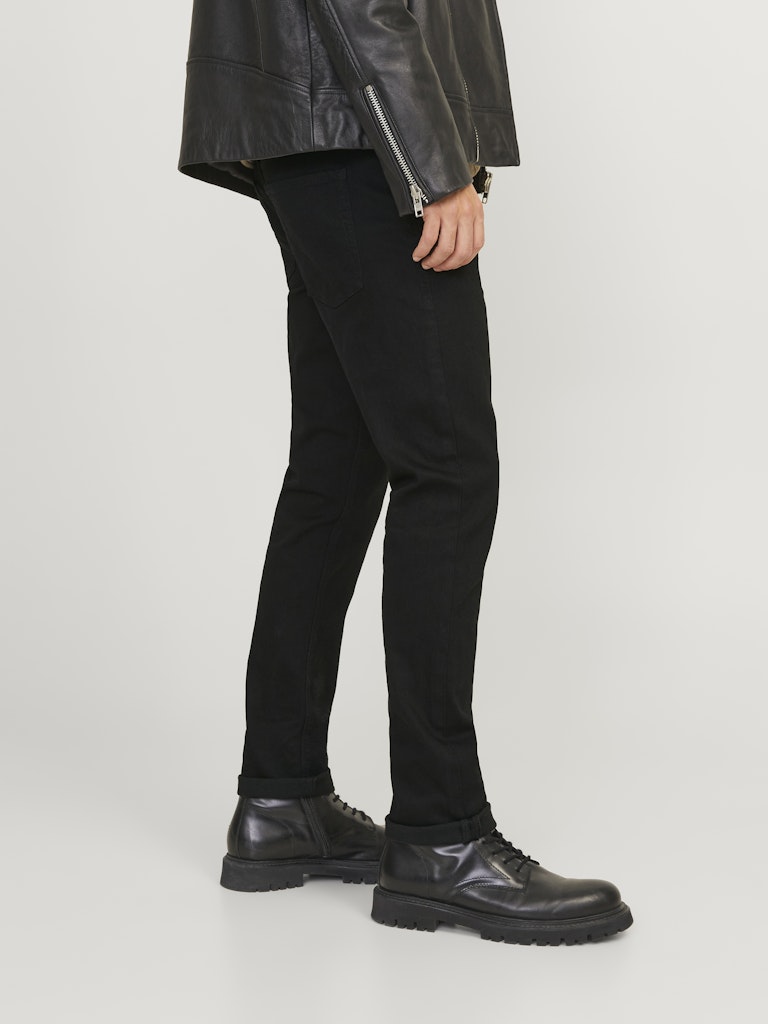 JACK&JONES_FallWinter2019_3019273_12152346_3.jpg