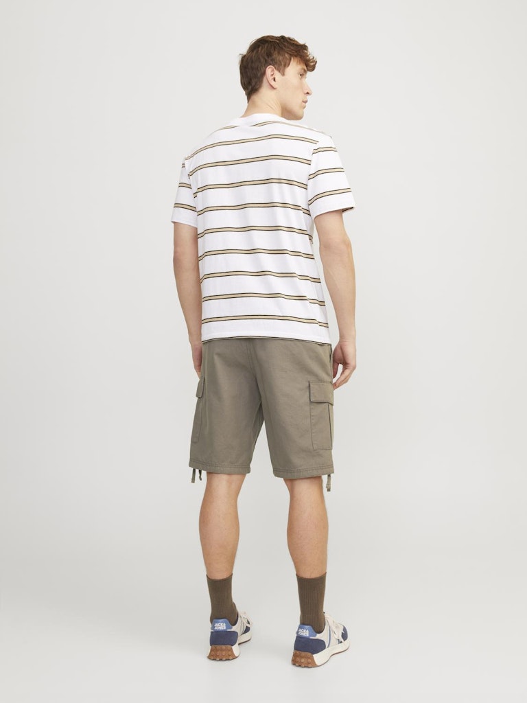 JACK&JONES_SpringSummer2024_4376954_12248685_3.jpg