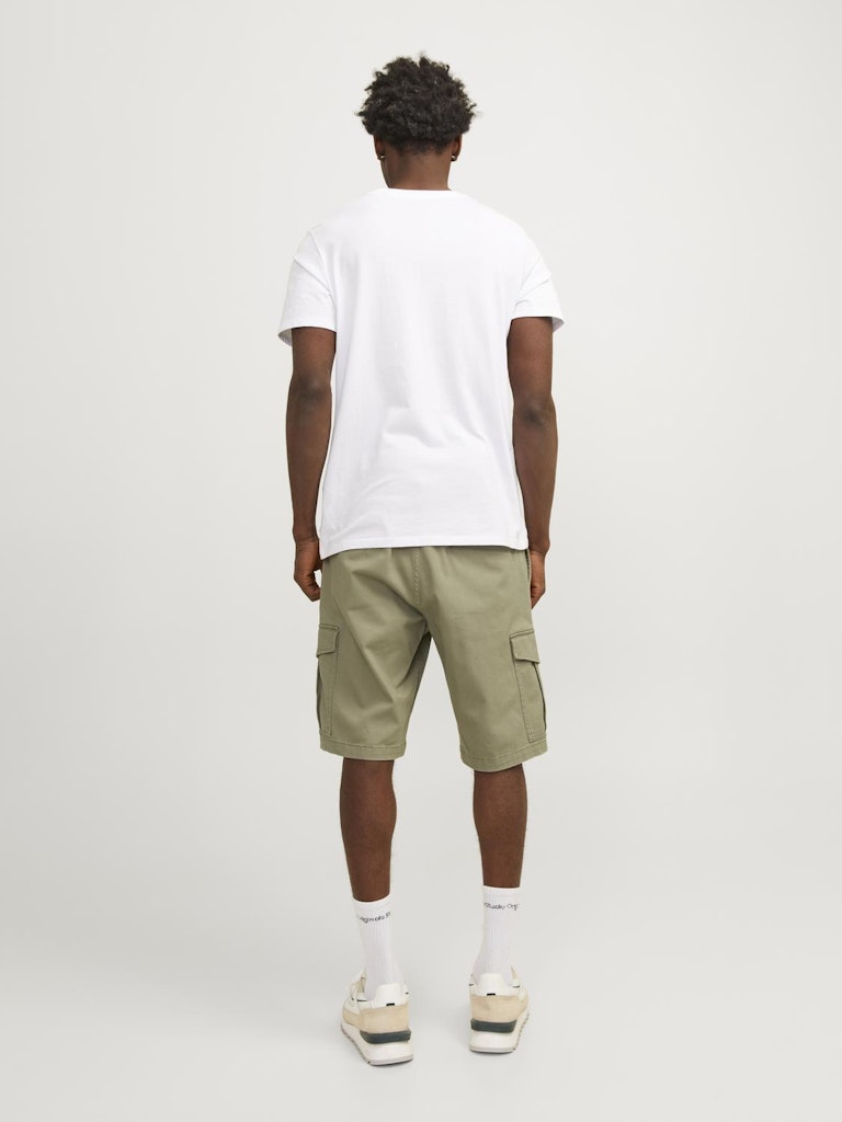 JACK&JONES_SpringSummer2023_4383405_12182555_3.jpg