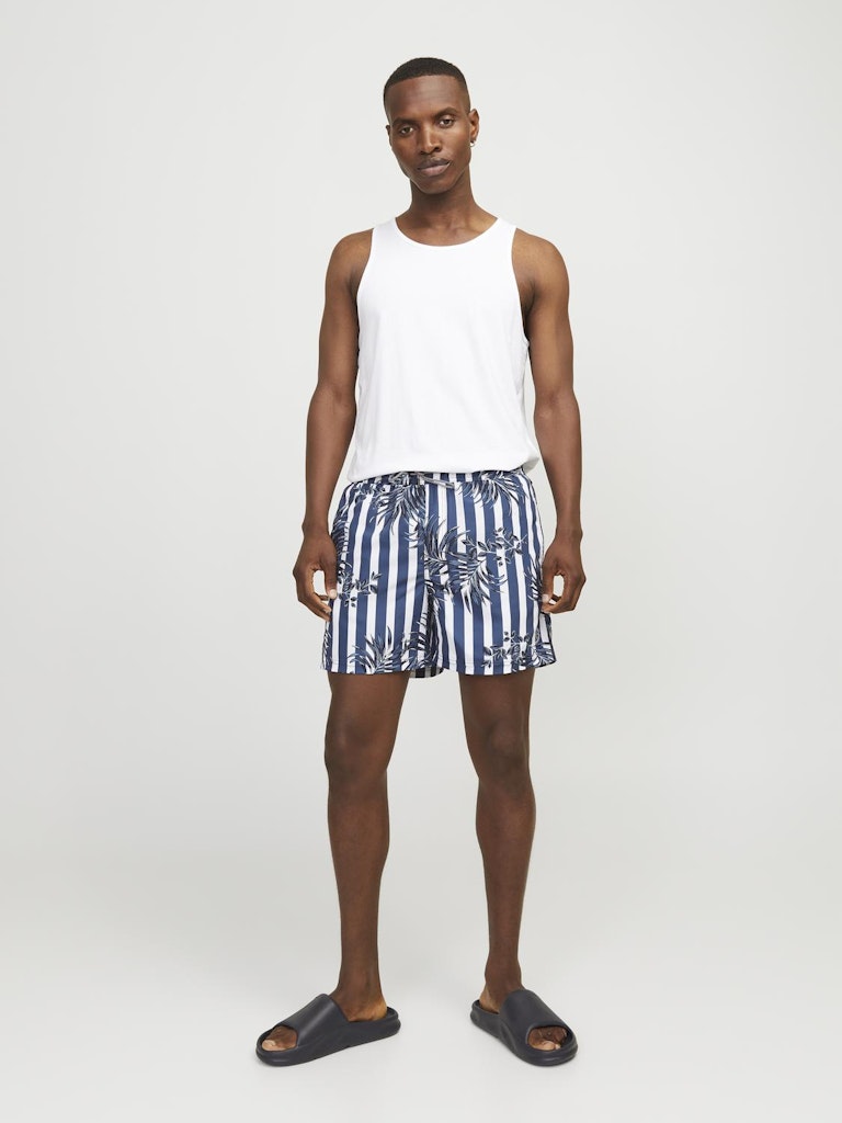 JACK&JONES_Springsummer_4384840_12249291_3.jpg