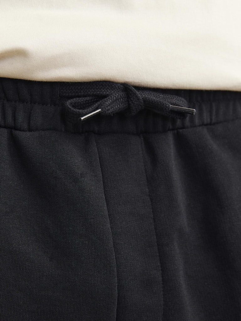 JACK&JONES_Springsummer_4385364_12248866_3.jpg