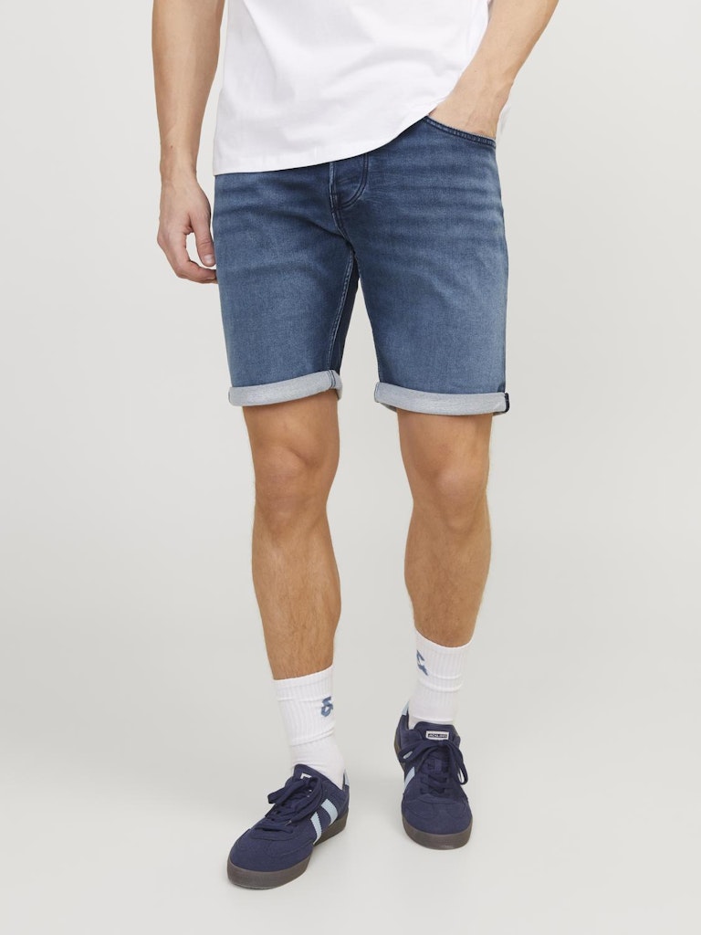 JACK&JONES_SpringSummer2024_4396165_12250169_3.jpg