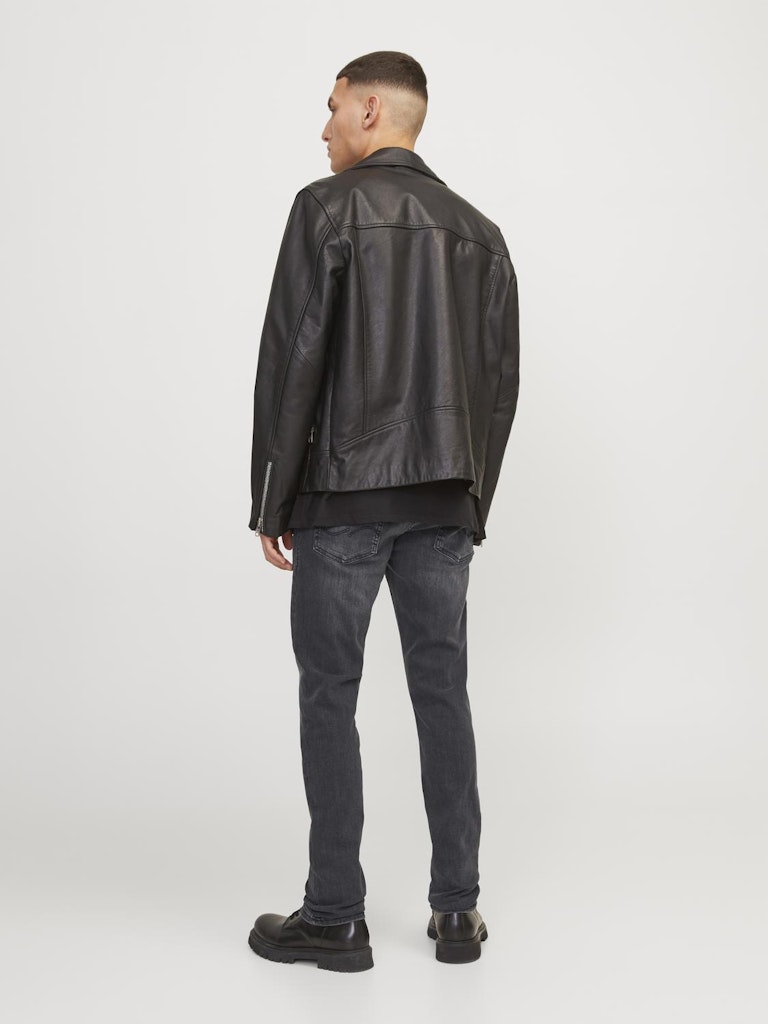 JACK&JONES_SpringSummer2019_3126017_12159030_4.jpg