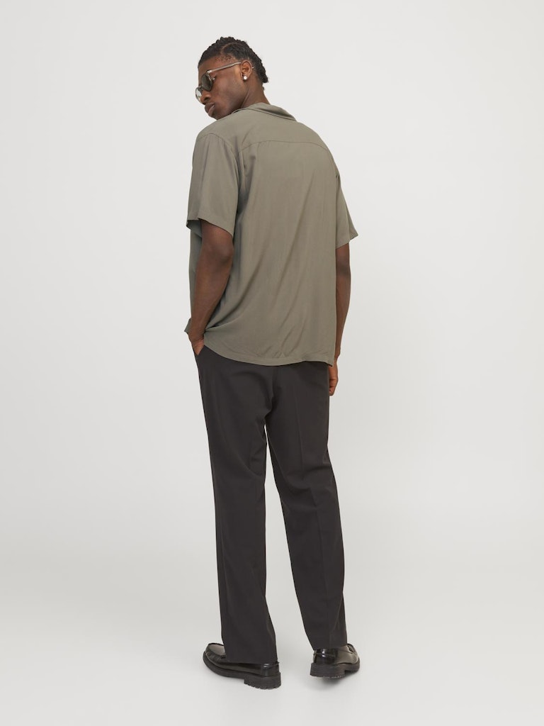 JACK&JONES_SpringSummer2024_4371136_12248386_4.jpg