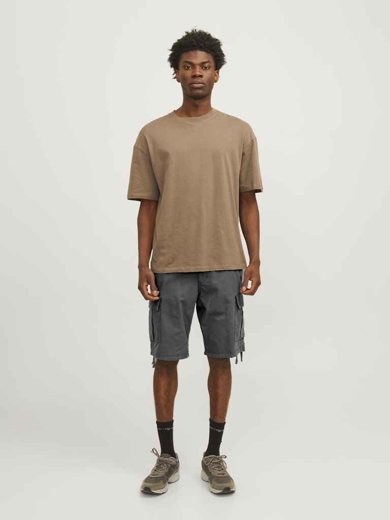 JACK&JONES_SpringSummer2024_4376957_12248685_4.jpg