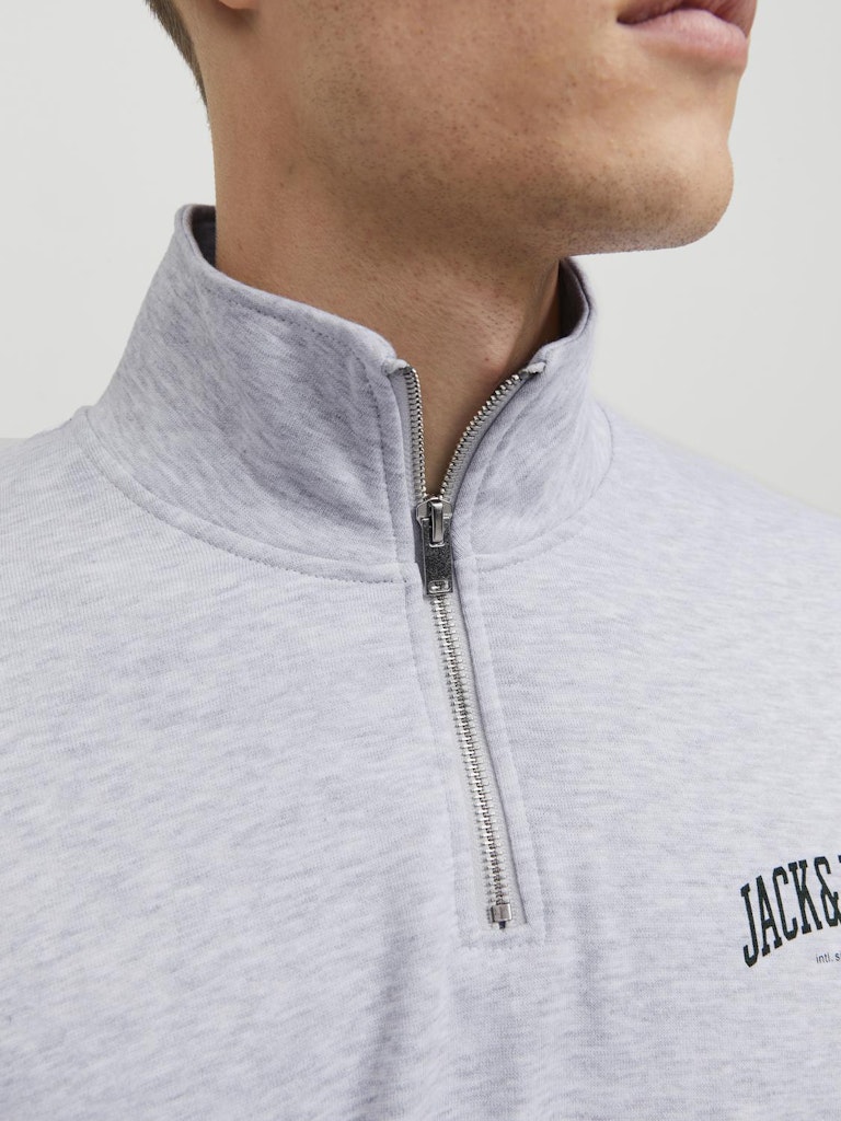 JACK&JONES_SpringSummer2023_4380711_12247389_4.jpg