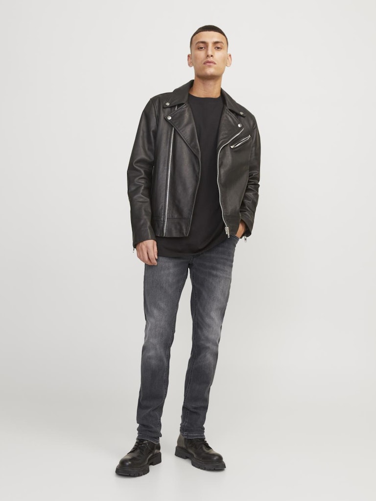 JACK&JONES_SpringSummer2019_3126017_12159030_5.jpg