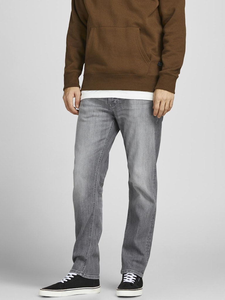 JACK&JONES_SpringSummer2022_3822167_12204306_5.jpg