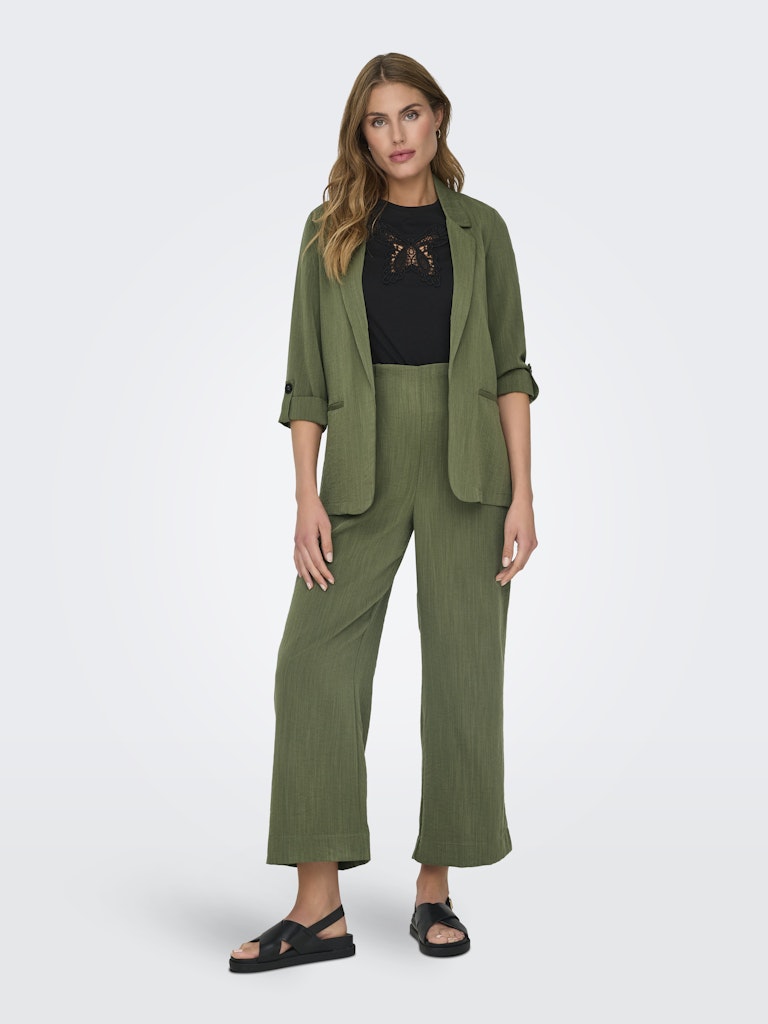 ONLY_SpringSummer2024_4353225_15308084_5.jpg