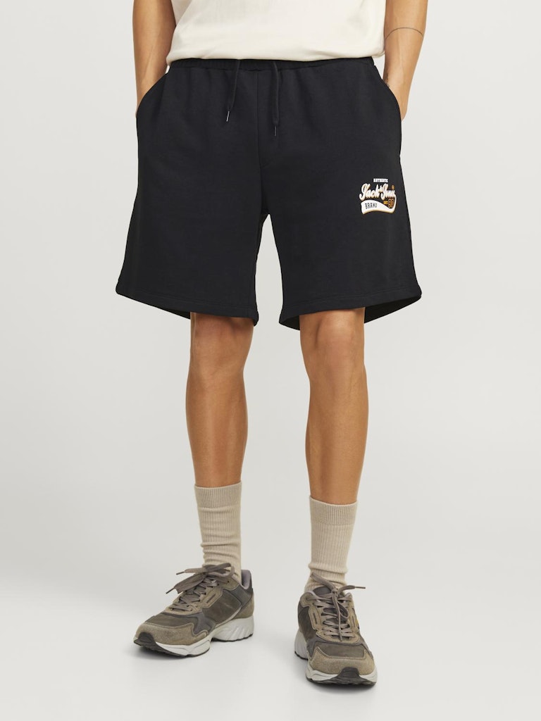 JACK&JONES_Springsummer_4385364_12248866_5.jpg
