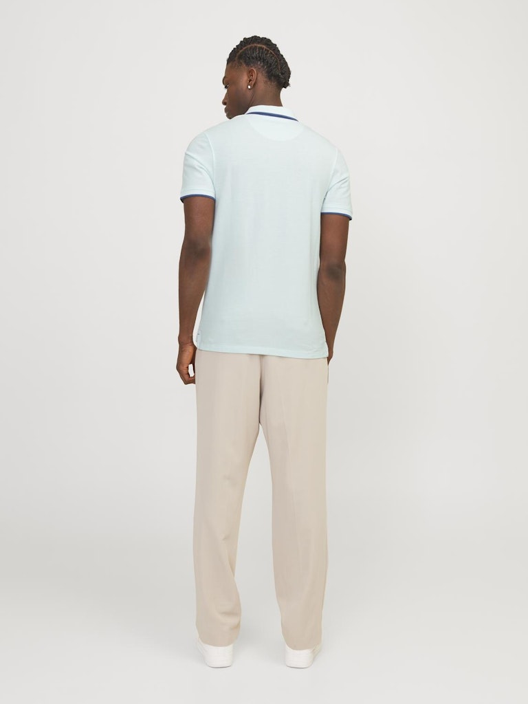 JACK&JONES_SpringSummer2018_4394077_12136668_5.jpg