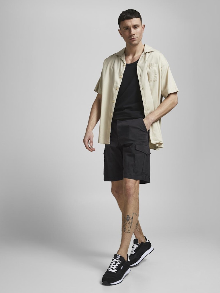 JACK&JONES_SpringSummer2023_3508162_12182555_6.jpg