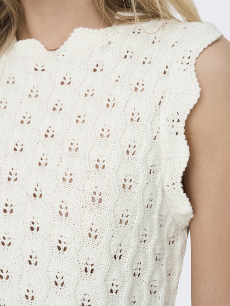 ONLY_SpringSummer2023_4278881_15291602_6.jpg