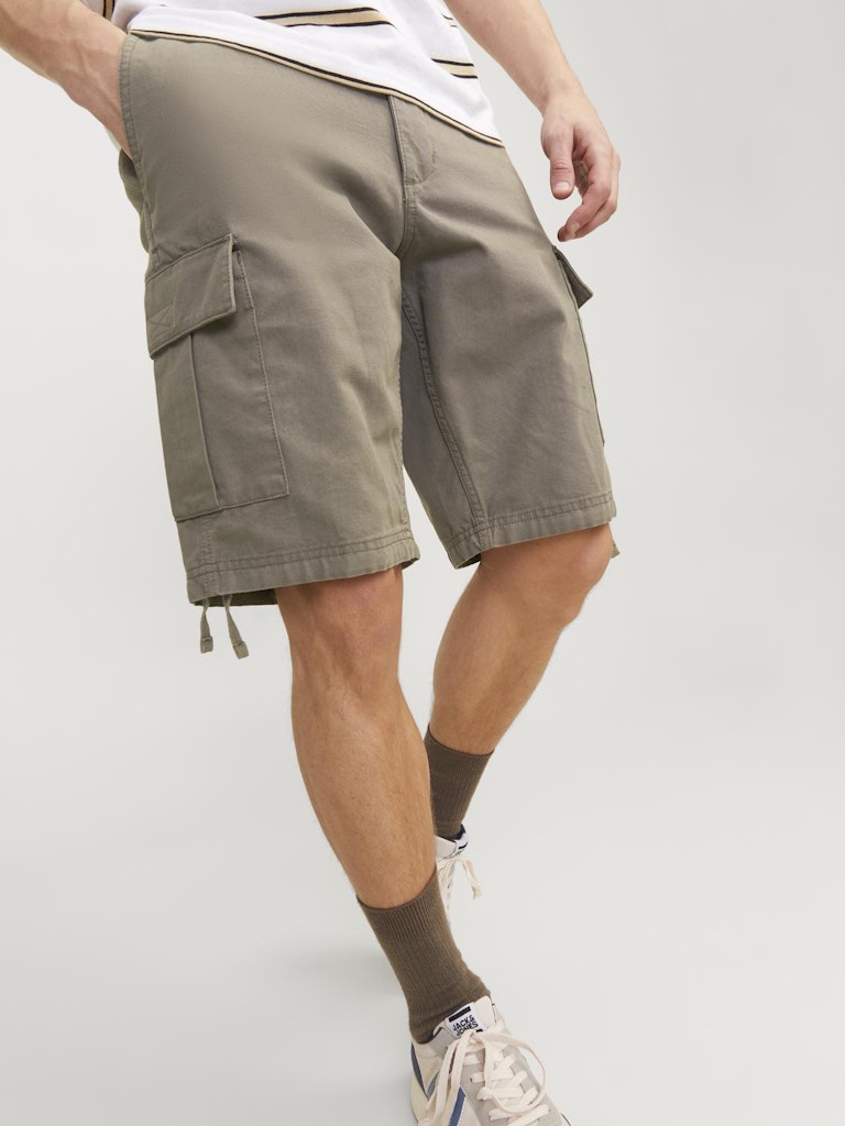 JACK&JONES_SpringSummer2024_4376954_12248685_6.jpg
