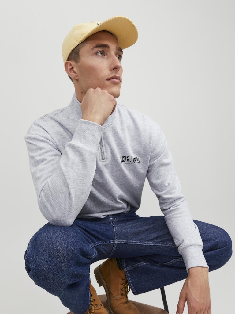 JACK&JONES_SpringSummer2023_4380711_12247389_6.jpg