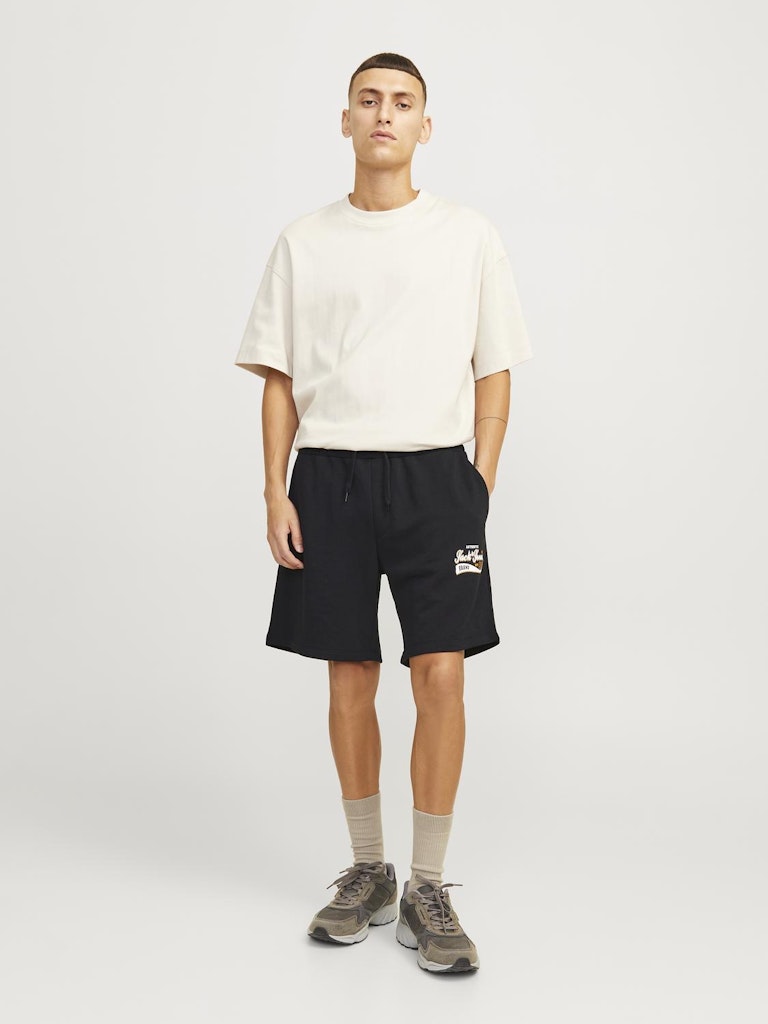 JACK&JONES_Springsummer_4385364_12248866_6.jpg