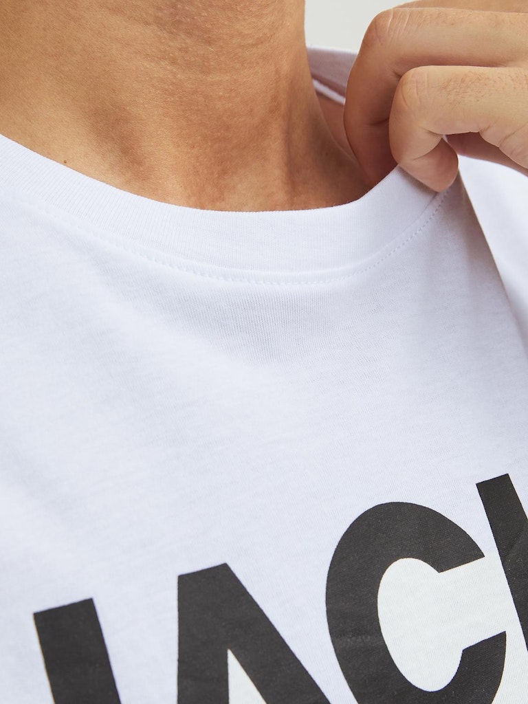 JACK&JONES_FallWinter2018_3609068_12151955_7.jpg