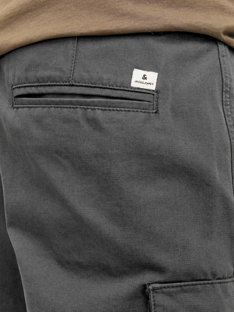 JACK&JONES_SpringSummer2024_4376957_12248685_7.jpg