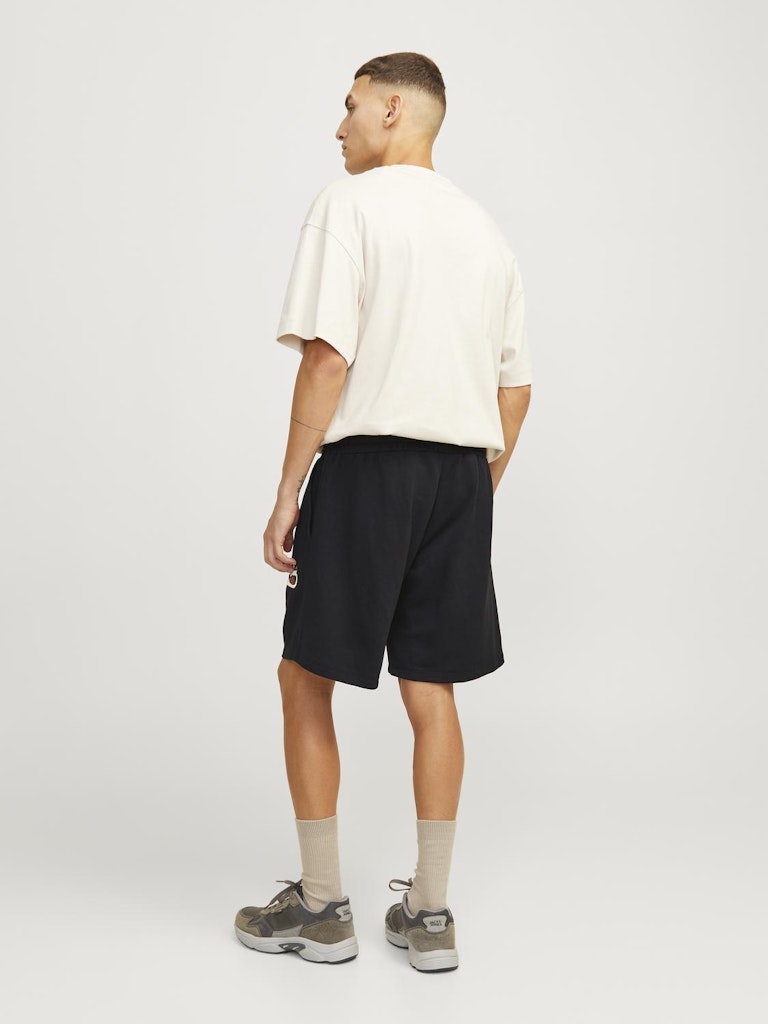 JACK&JONES_Springsummer_4385364_12248866_7.jpg