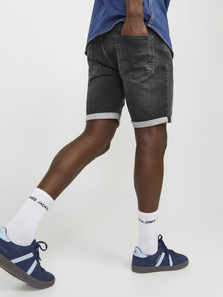 JACK&JONES_SpringSummer2024_black-denim_12252246_8.jpg